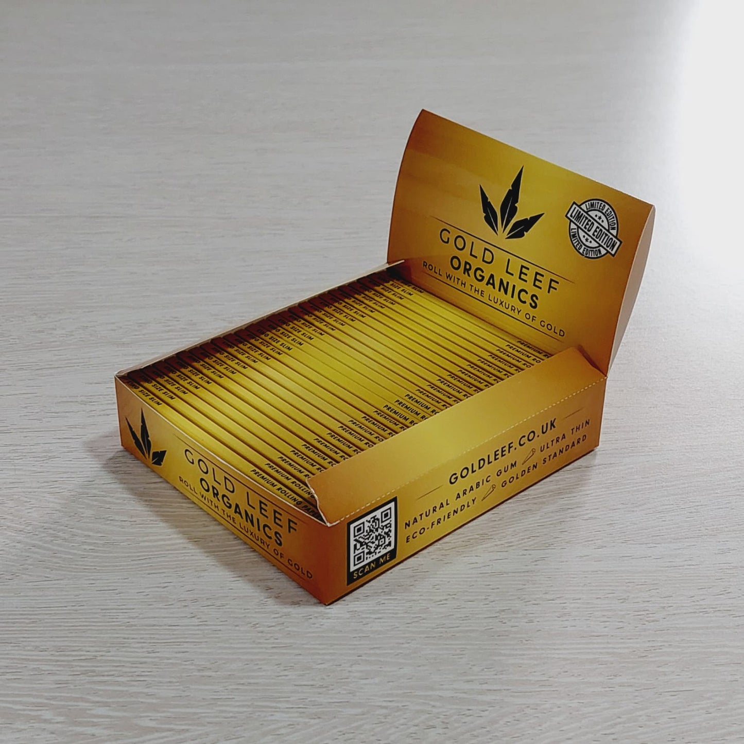 Exclusive box of 25 ultra-thin natural hemp rolling papers from Gold Leef. Limited edition drop with smooth, clean burn